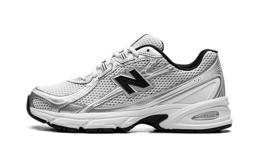 740 "White Silver Metallic Navy" U740NW2