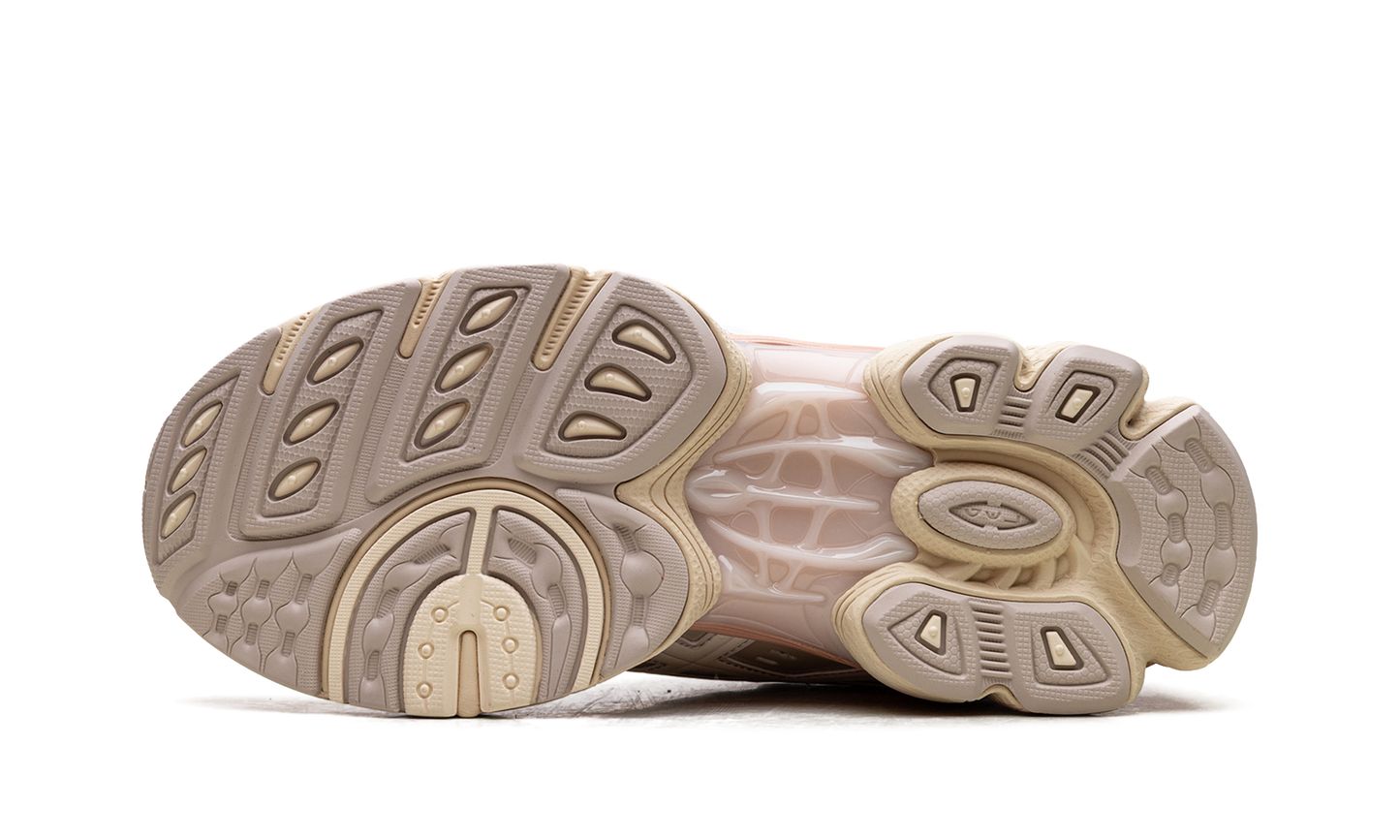 Gel Nimbus 9 WMNS "Pale Oak / Cream" 1202A278 201