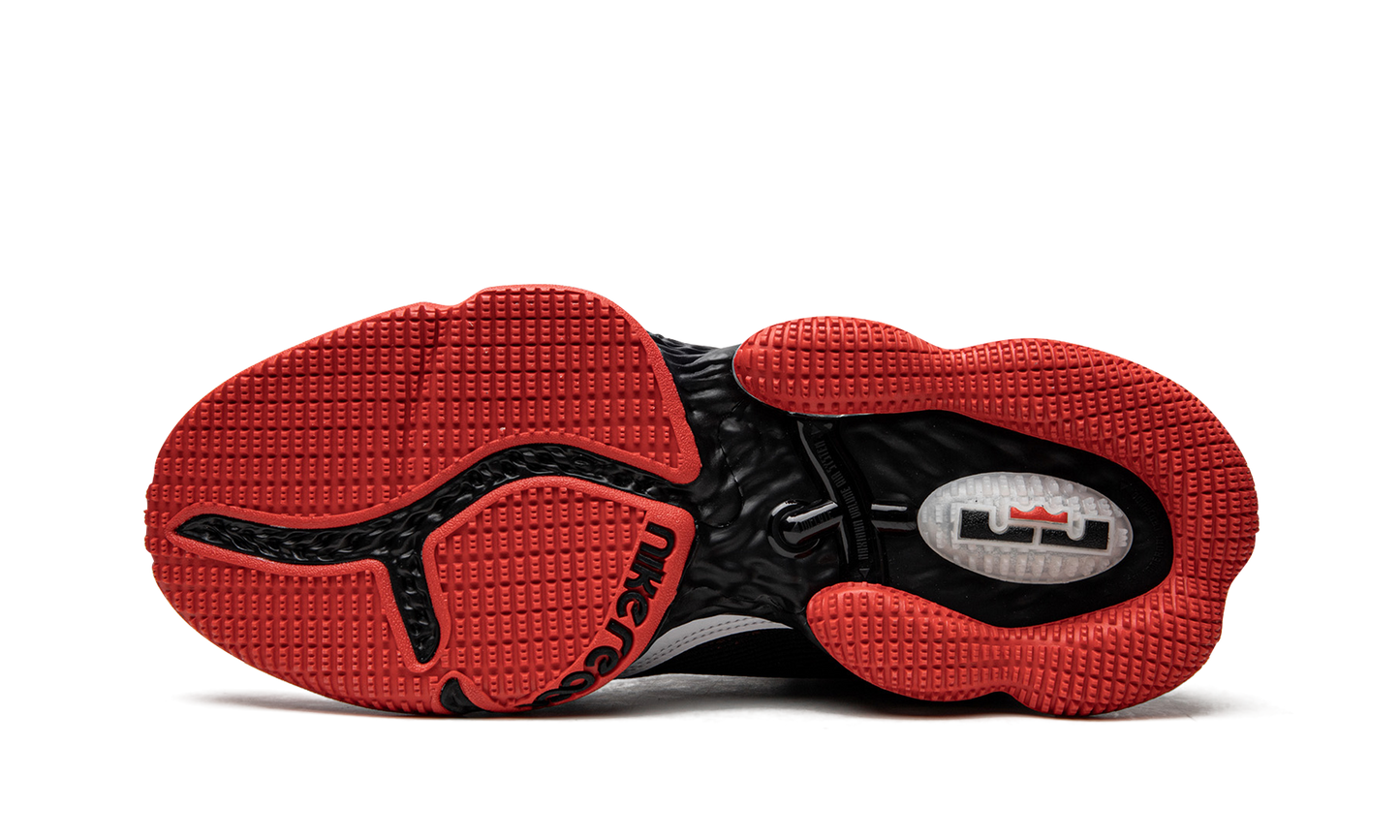 LeBron 19 Low "Bred" DH1270 001