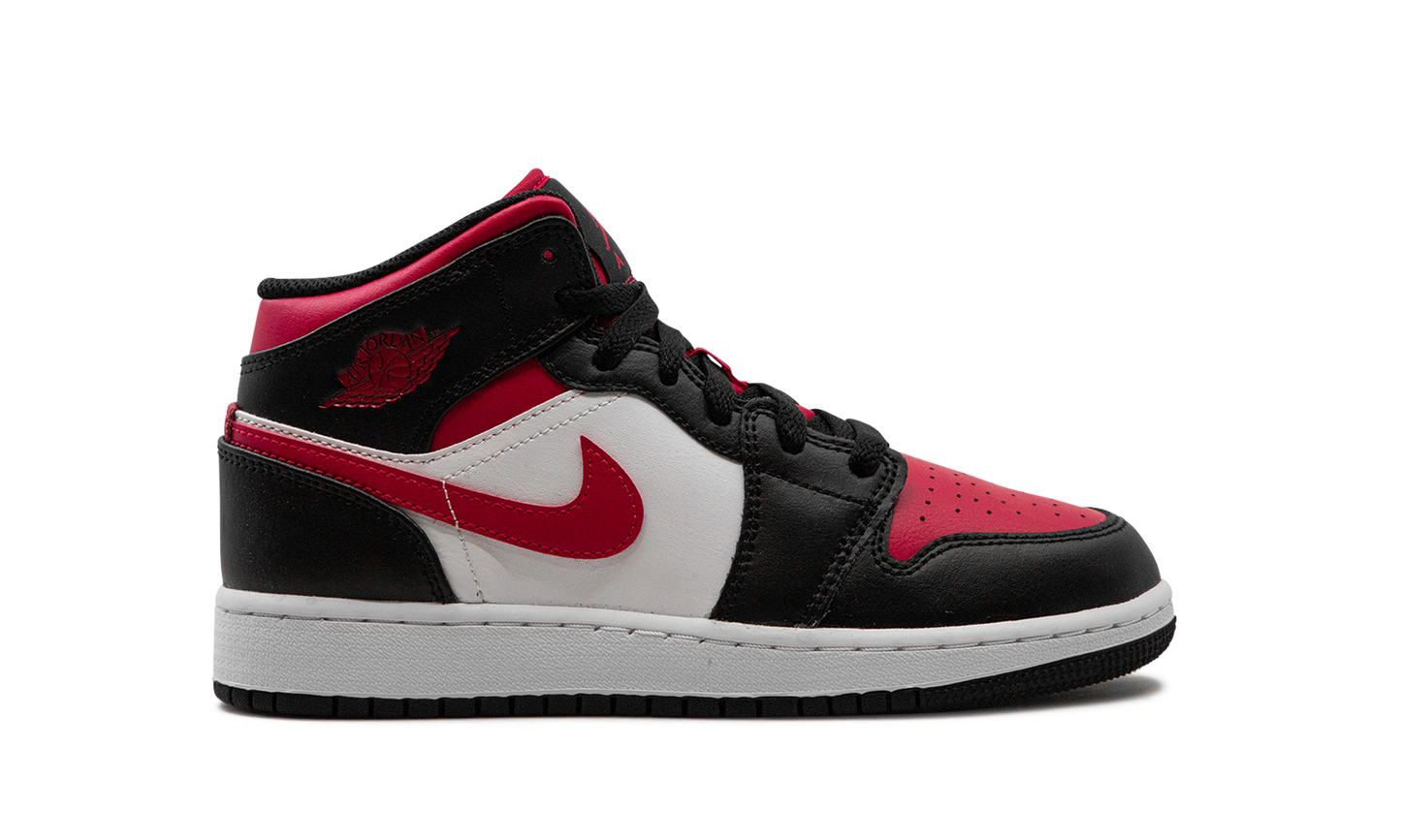 Air Jordan 1 Mid GS "Alternate Bred Toe" 554725 079