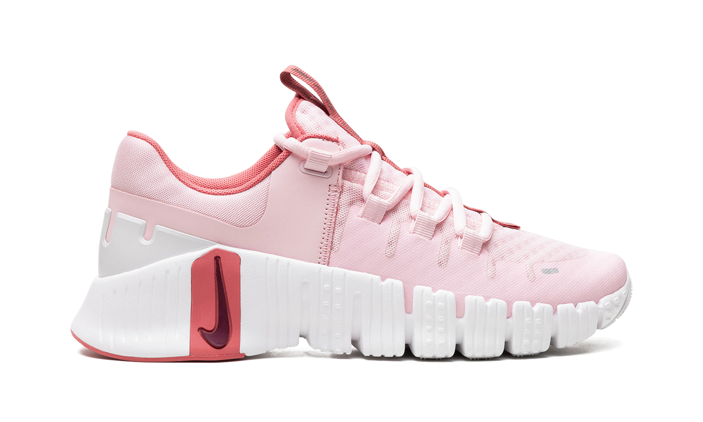 Free Metcon 5 WMNS "Pink Foam" DV3950 603