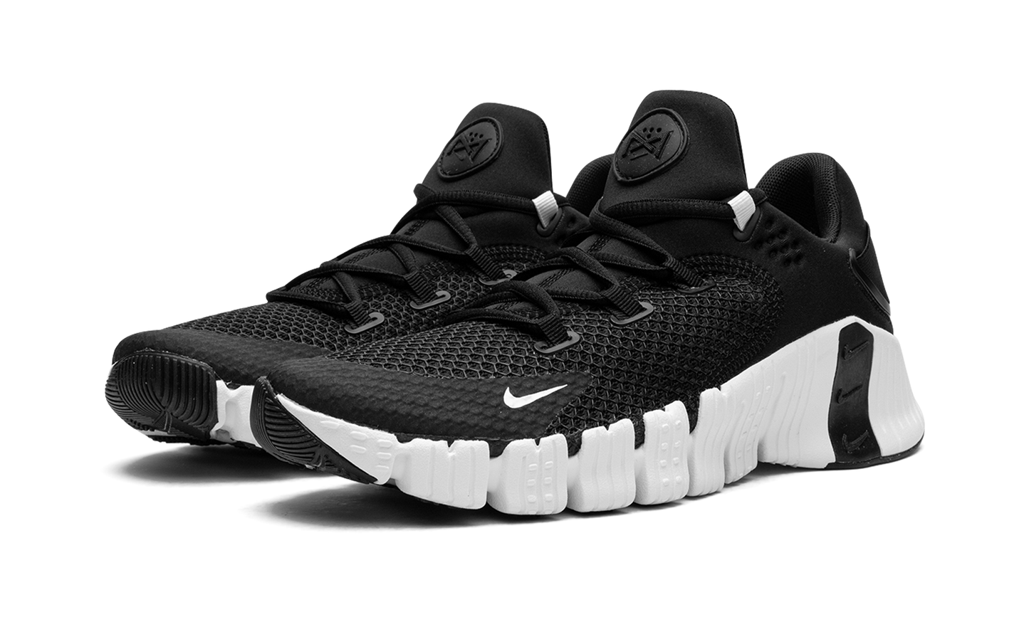 FREE METCON 4 WMNS "Black-White Metcon 4" CZ0596 010