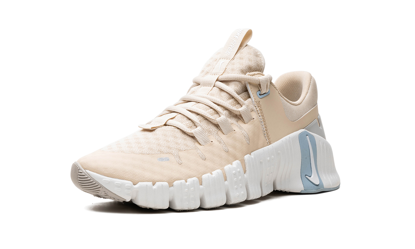 FREE METCON 5 WMNS "Sanddrift" DV3950 105