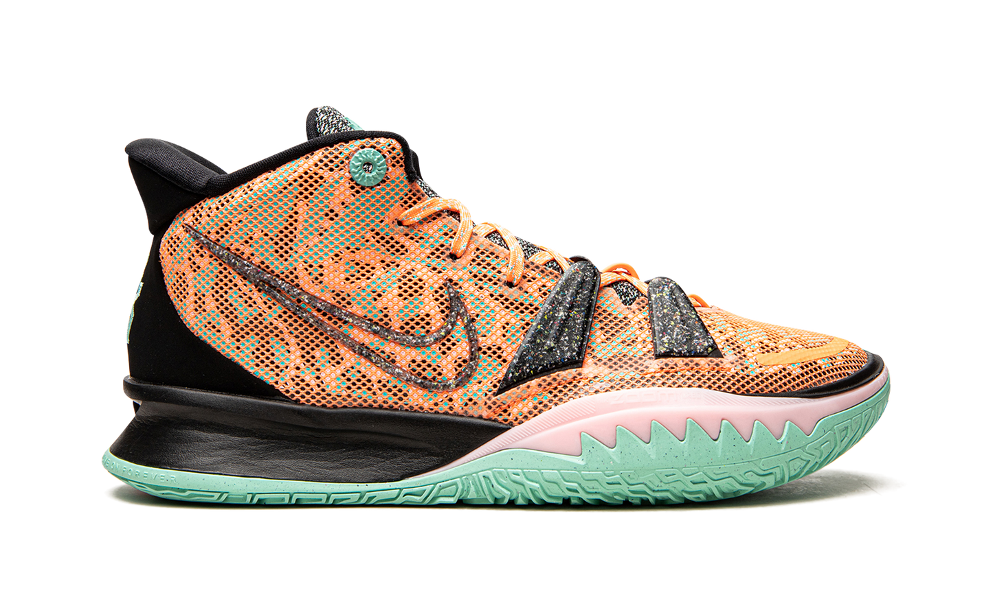 Kyrie 7 "Play For The Future"