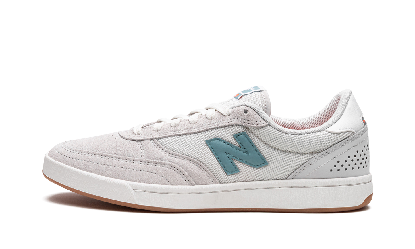 440 "Light Grey/Aqua Sea"