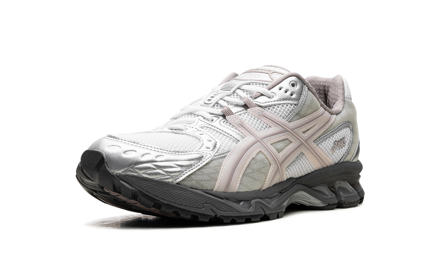 Gel-Nimbus 10.1 "Kith - White Morganite" 1203a723 100