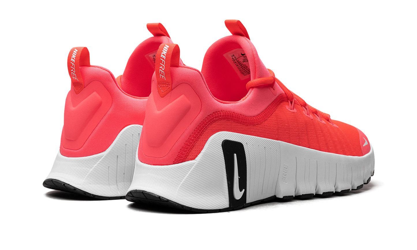 Free Metcon 6 WMNS "Hot Punch" FJ7126 600