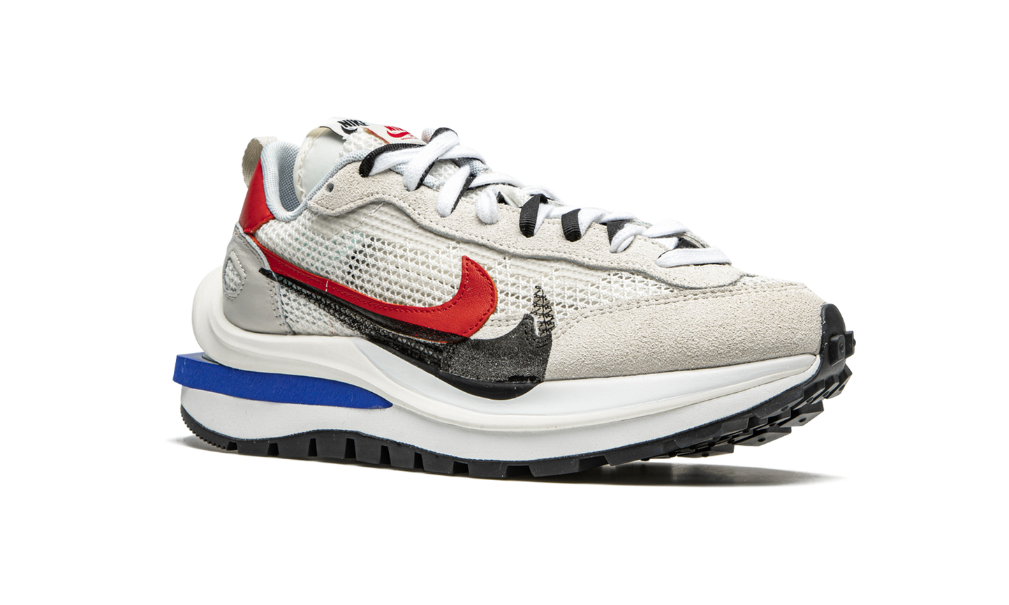 VaporWaffle "Sacai - Sport Fuchsia" CV1363 100