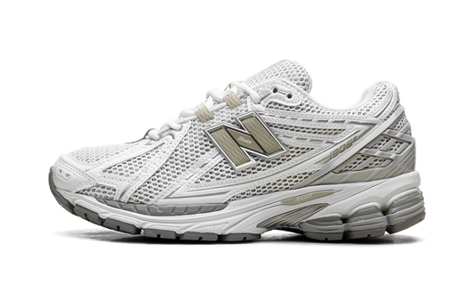 1906R "White Olivine" U1906RJO