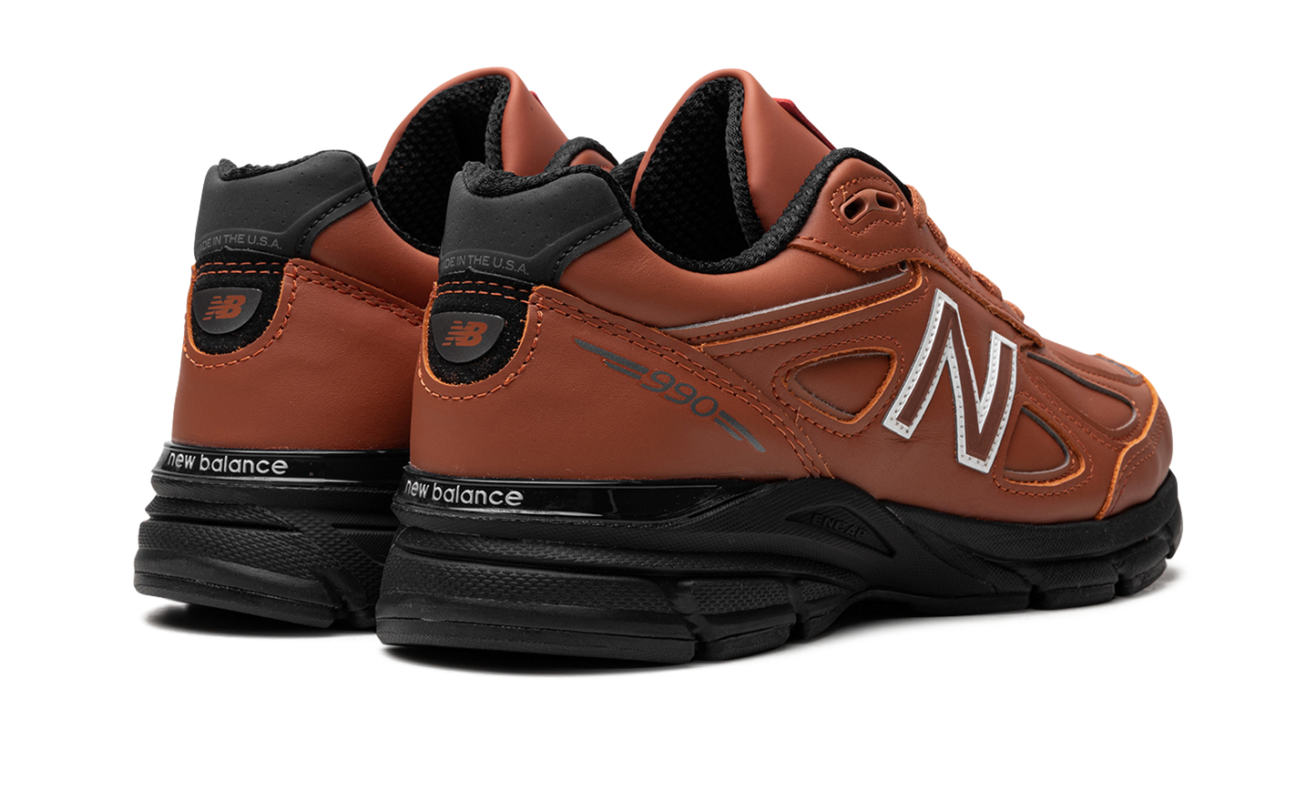 990V4 MADE IN USA "TEDDY SANTIS - MAHOGANY BLACK" U990RB4