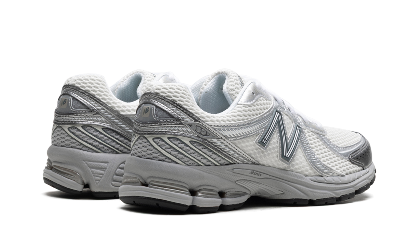 860v2 "Silver Metallic" ML860GO2