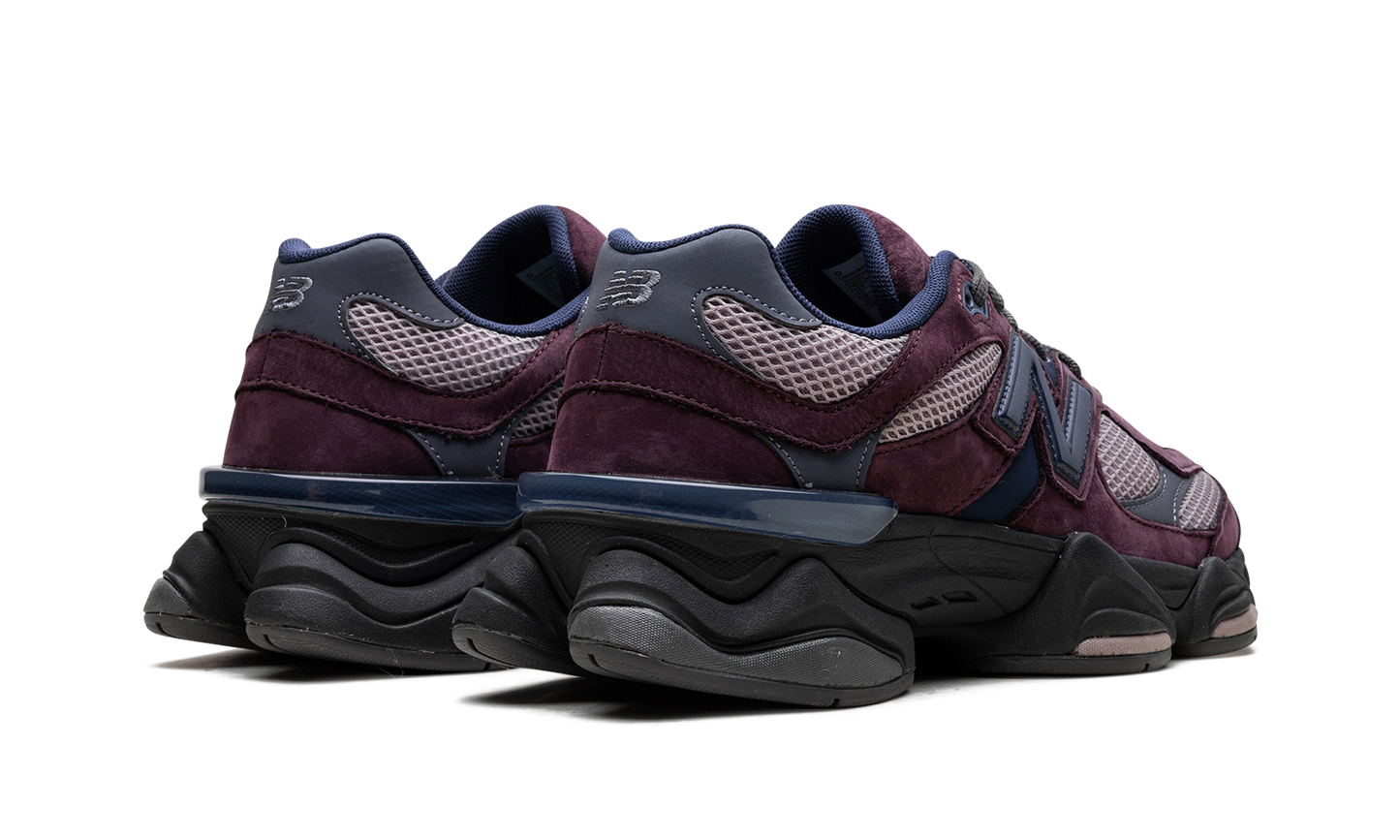 9060 "Plum Brown Ice Wine" U9060RFC