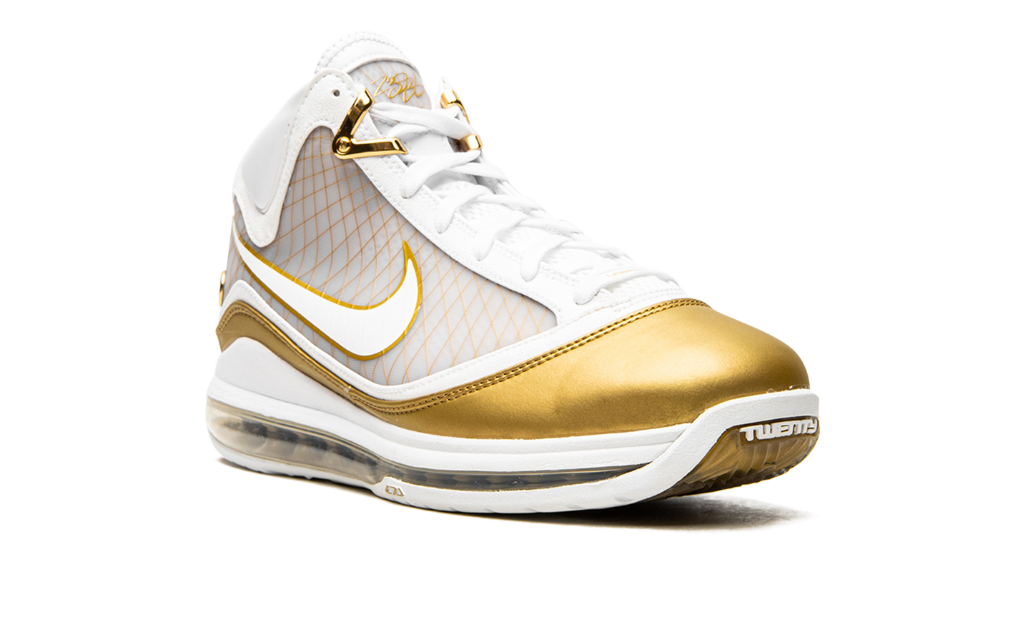 Lebron 7 Retro QS "China Moon"