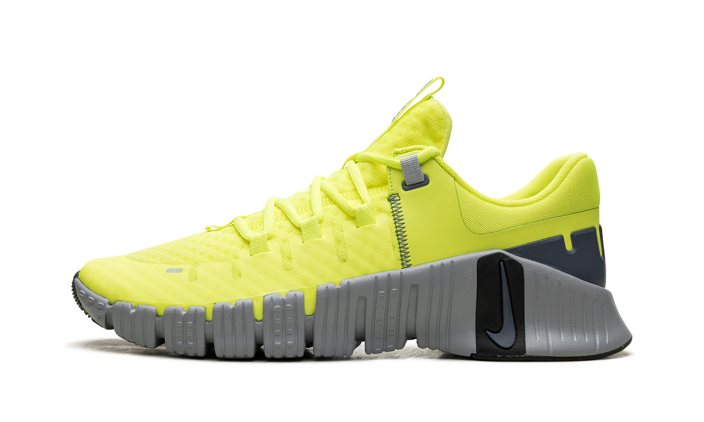 Free Metcon 5 "Volt Wolf Grey" DV3949 700