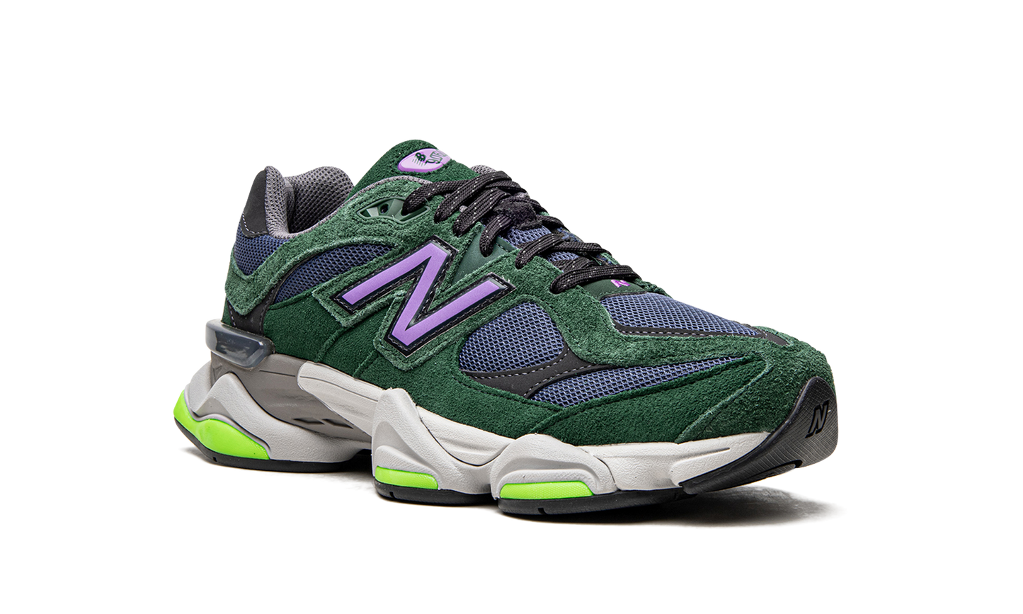 9060 "Nightwatch Green" U9060GRE