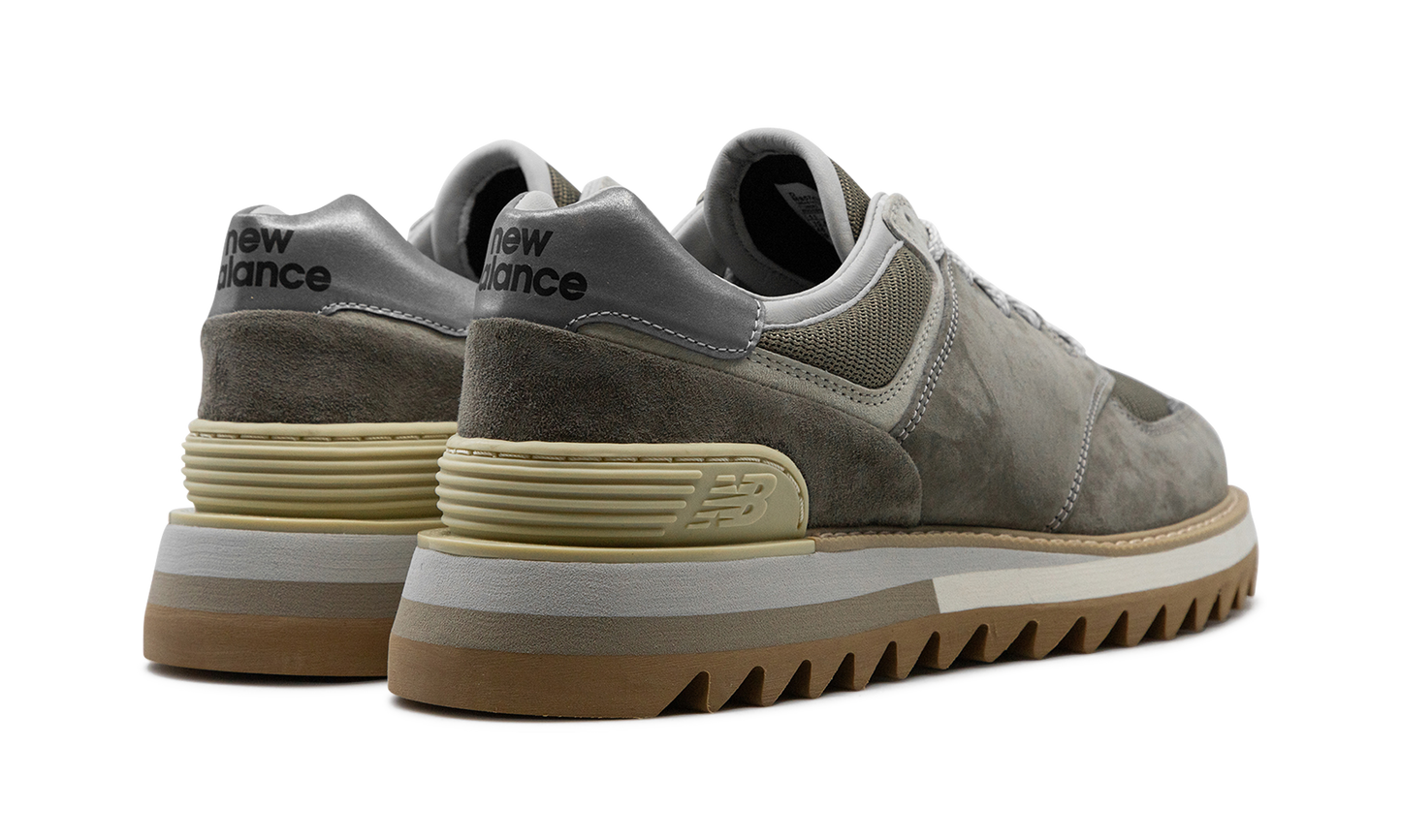 574 "Tokyo Design Studio"