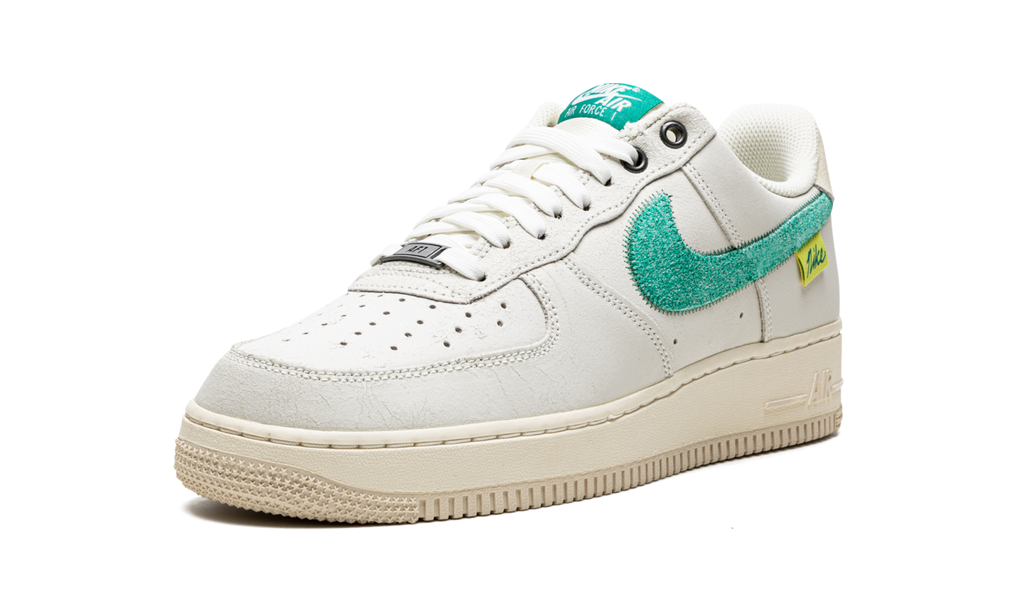 Air Force 1 '07 LV8 "Test of Time - Sail / Green Noise" DO5876 100