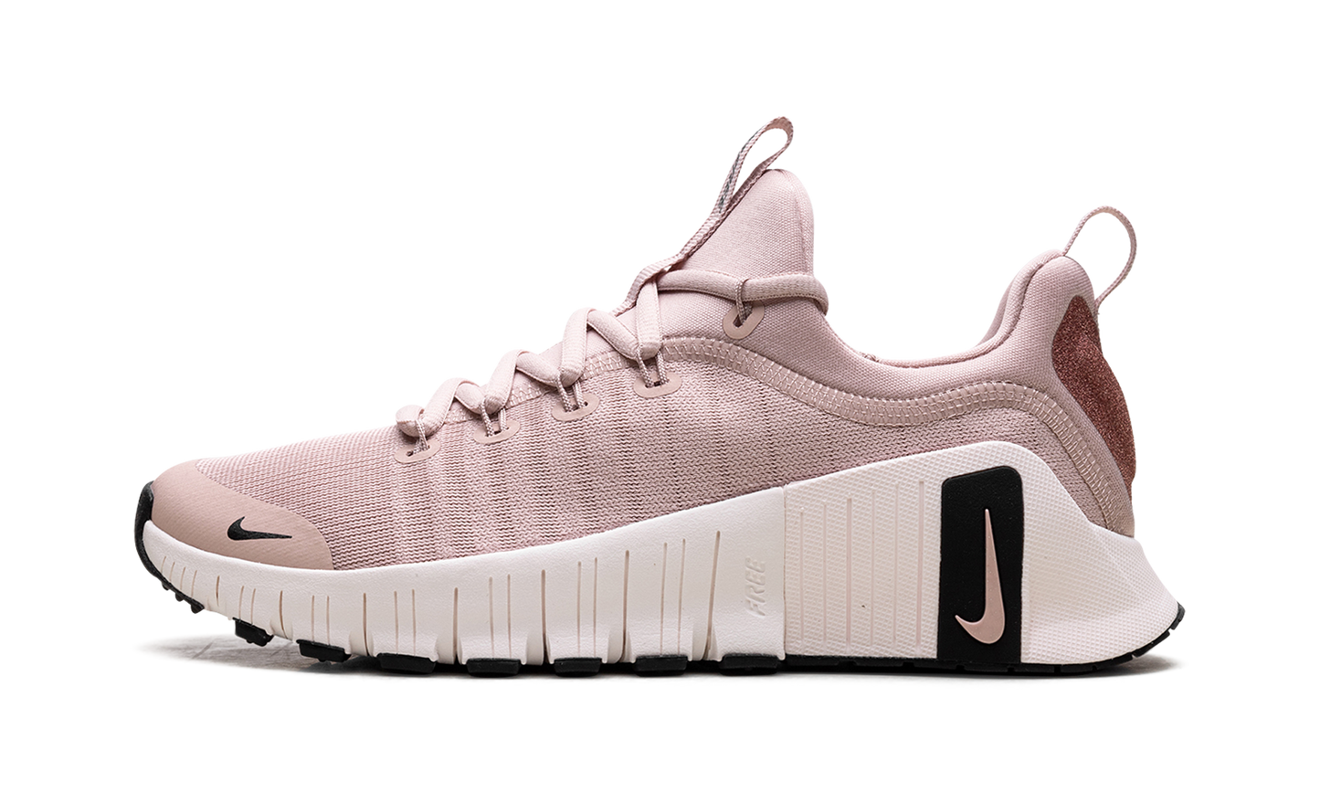 Free Metcon 6 PRM WMNS "Pink Oxford / Light Soft Pink / Black" HF1208 600