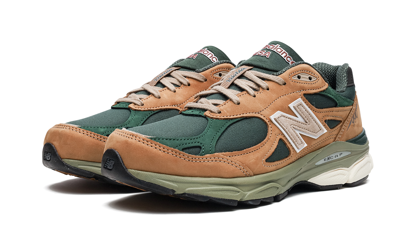 990v3 "Made in USA - Tan / Green" M990WG3