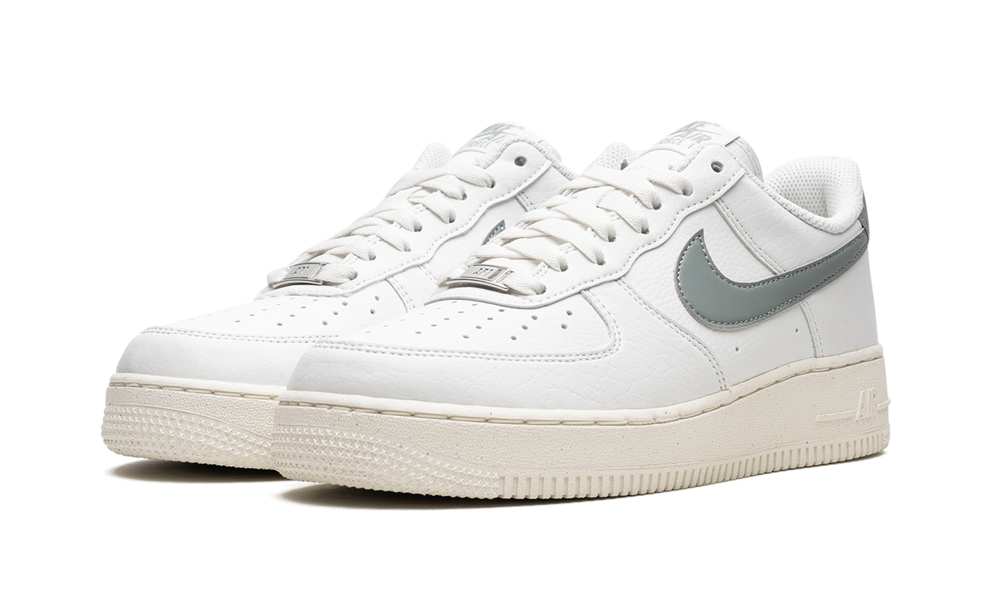 AIR FORCE 1 '07 NEXT NATURE MNS WMNS "Mica Green" DN1430 107