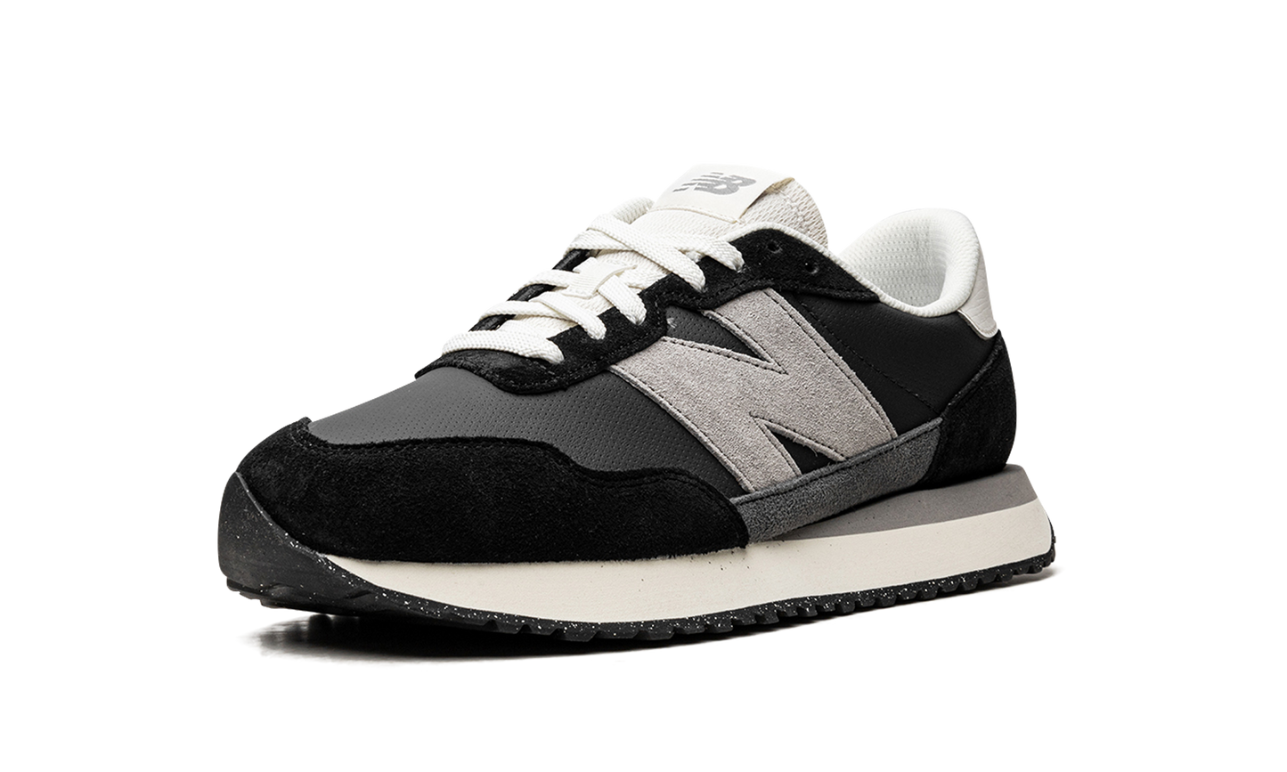 237v1 "Black/Grey/White" MS237RC