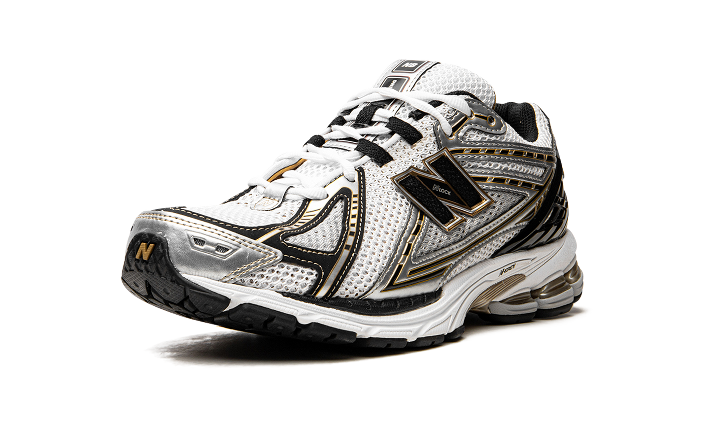 1906R "White / Gold" M1906RA