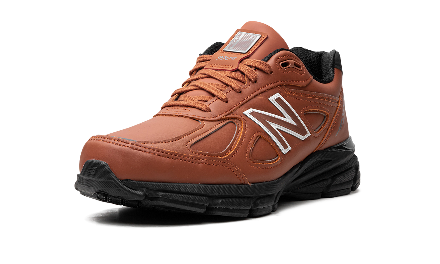 990V4 MADE IN USA "TEDDY SANTIS - MAHOGANY BLACK" U990RB4