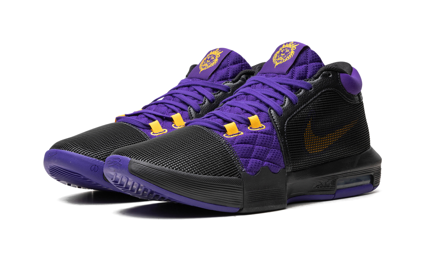 LeBron Witness 8 "Lakers" FB2239 001