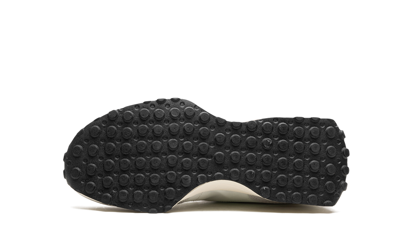 327 GS "Silver birch with black" GS327FE