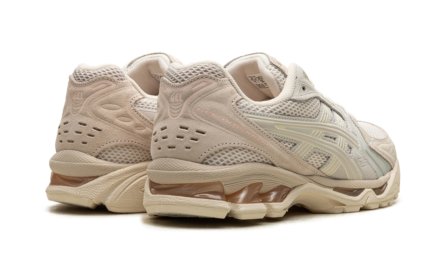 GEL KAYANO 14 WMNS "Cream Blush" 1202A105 102
