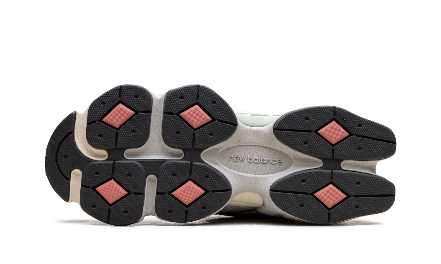 9060 "Grey Yellow Navy" U9060TMB