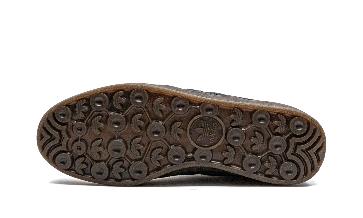 GAZELLE INDOOR H06272