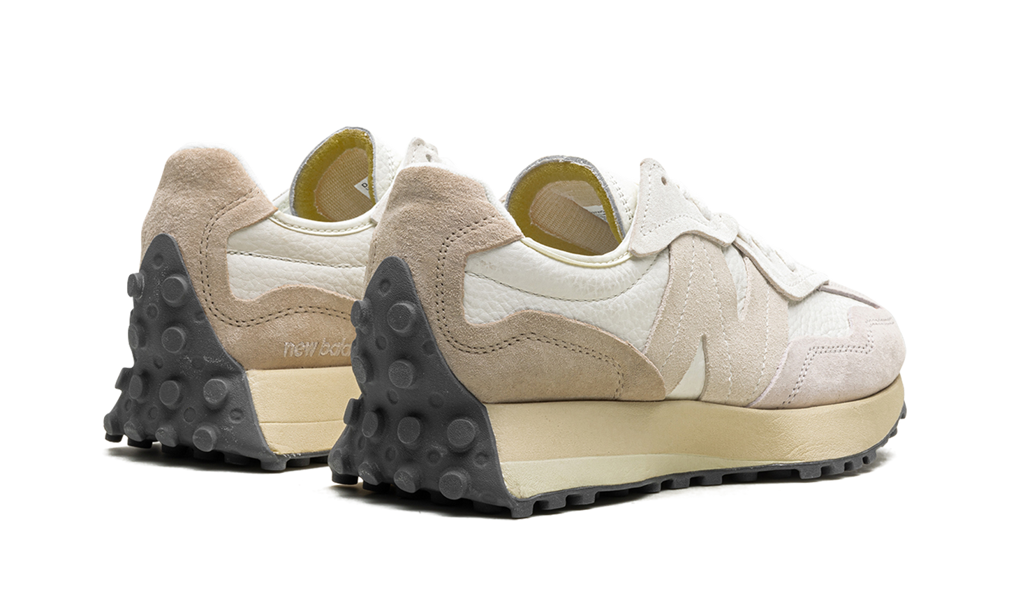 327 "Grey Day Moonrock" U327WGA