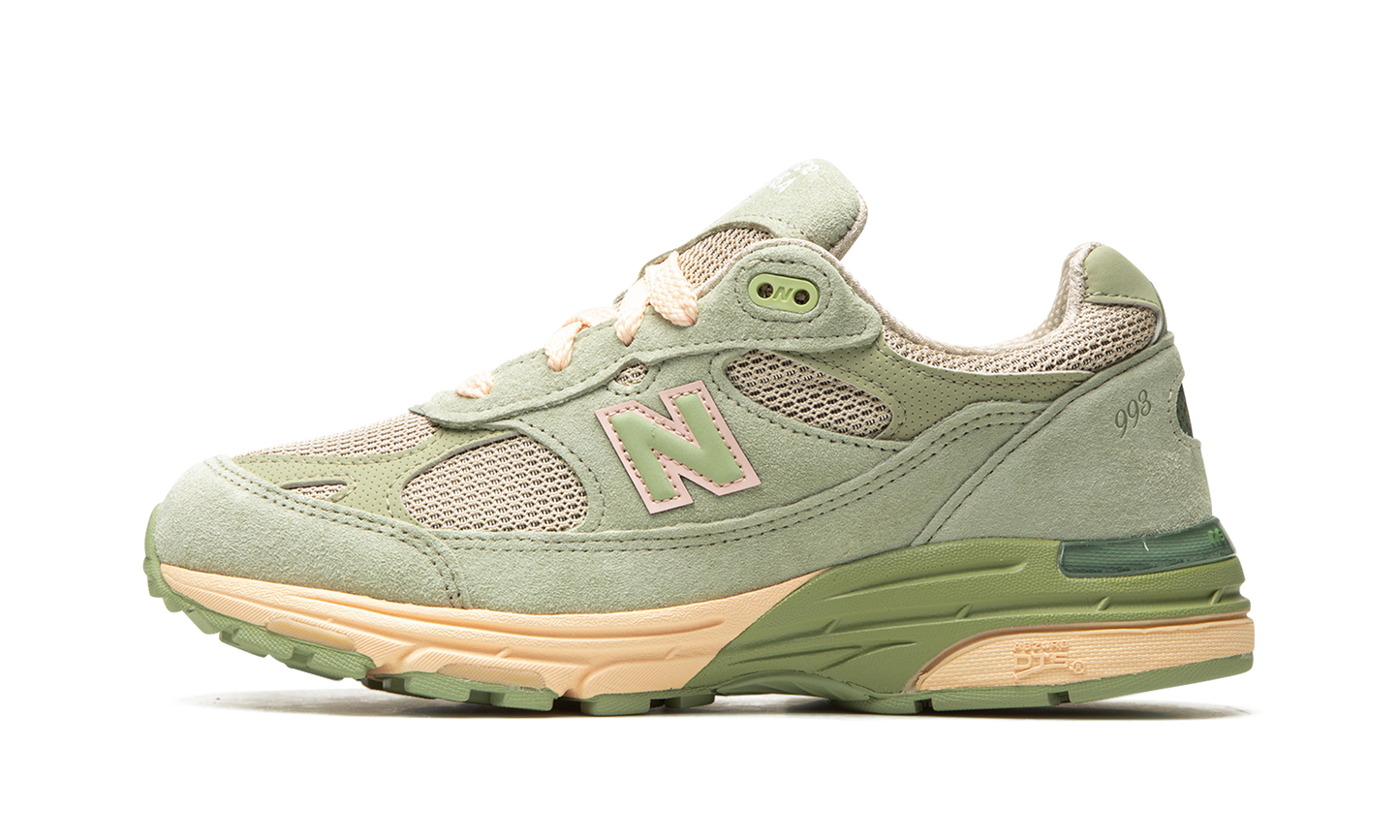 993 WMNS "Joe Freshgoods - Performance Art Sage" WR993JG1