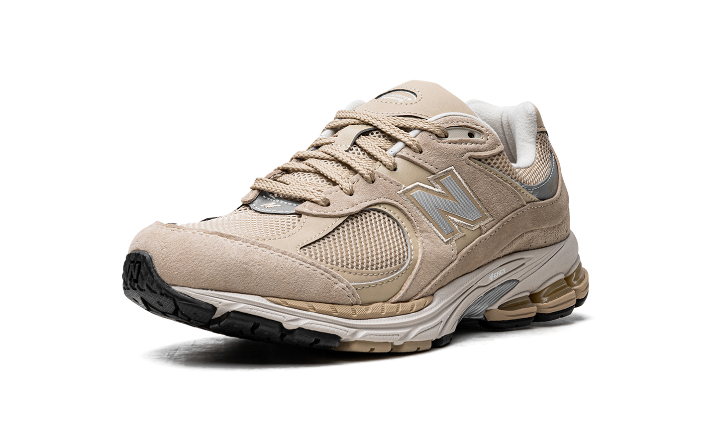 2002R "Beige" ML2002R2