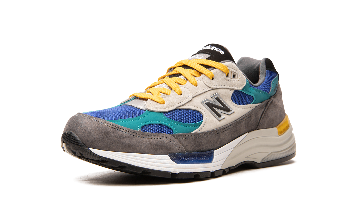 992 "Grey / Blue / Teal / Yellow"