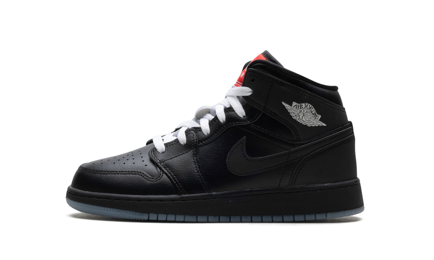 Jordan 1 Mid SE GS "Black Metallic Reimagined" HV5180 010