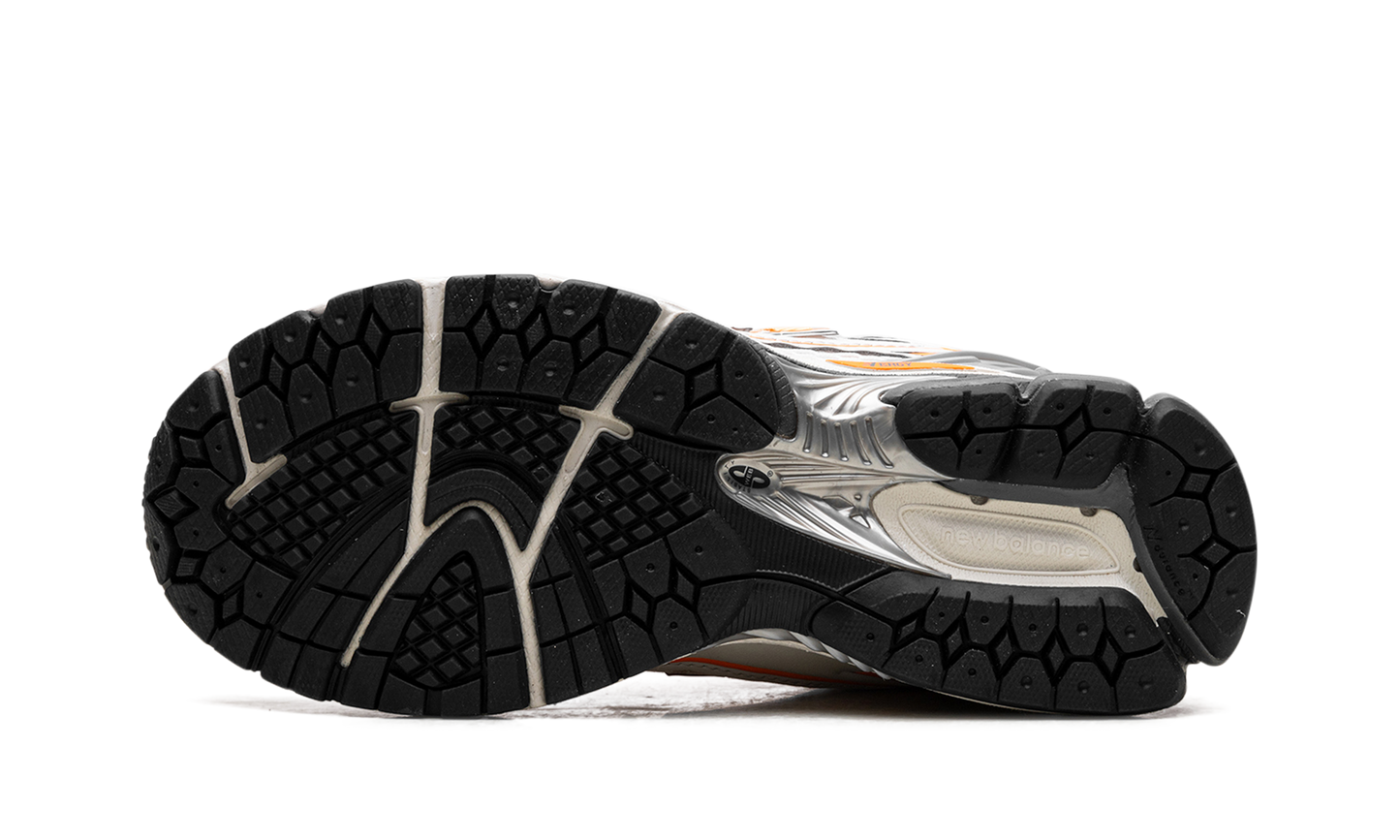 1906R "Neon Pack - Orange ASOS Exclusive" M1906RAO