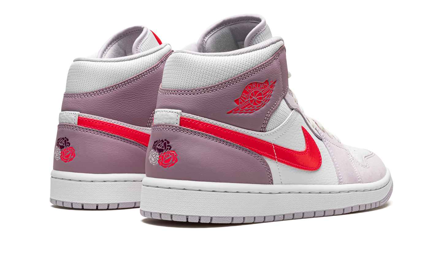 AIR JORDAN 1 MID WMNS "Valentine's Day 2022" DR0174 500