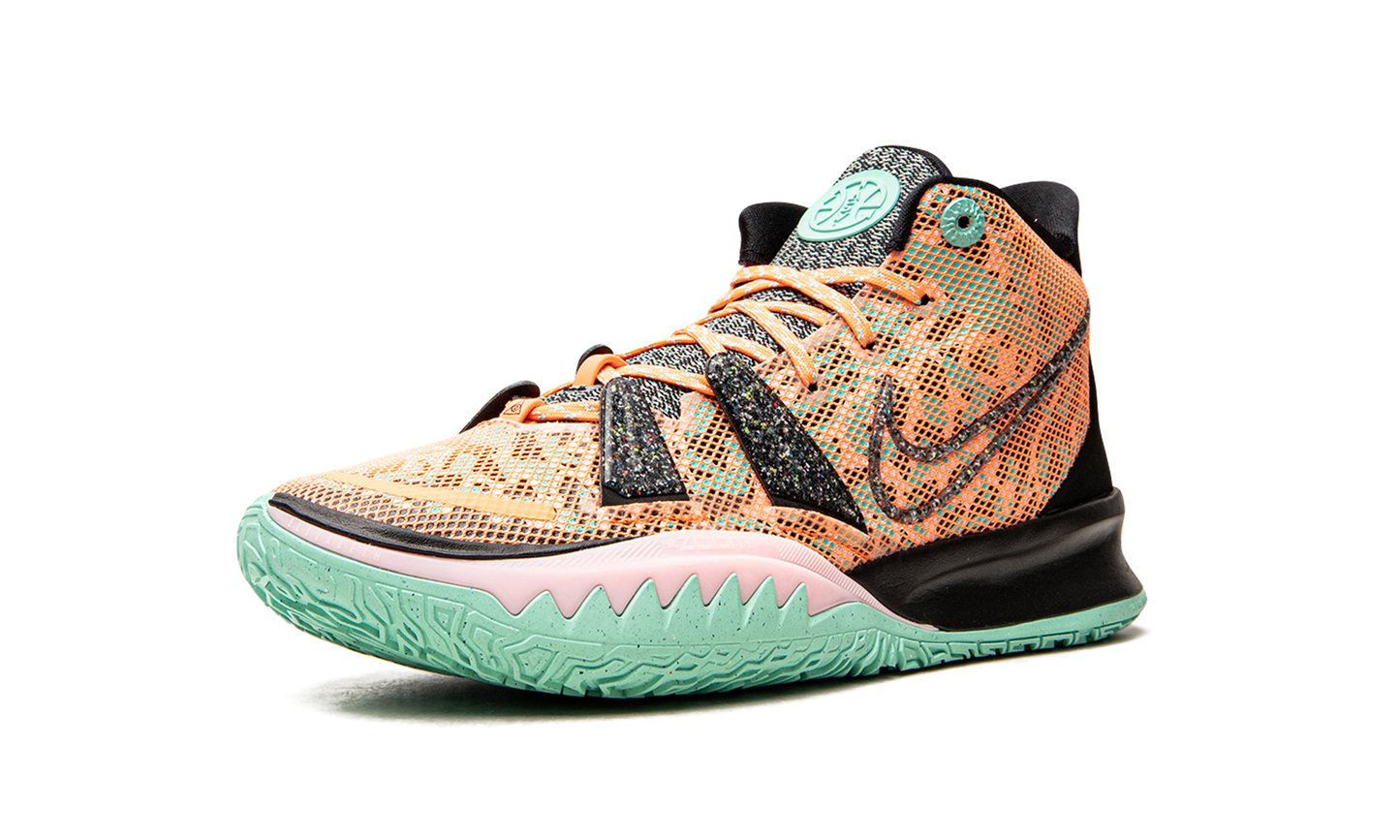 Kyrie 7 "Play For The Future"