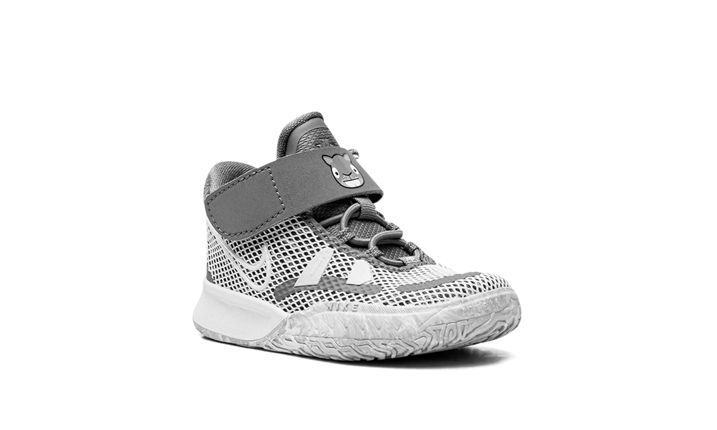 Kyrie 7 SE TD "Chip"