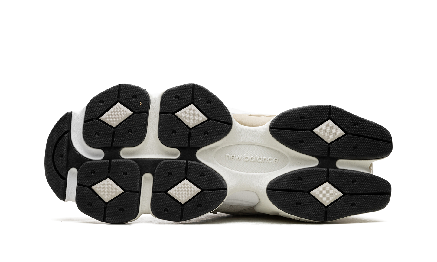 9060 "Sea Salt / Moonbeam" U9060WHT