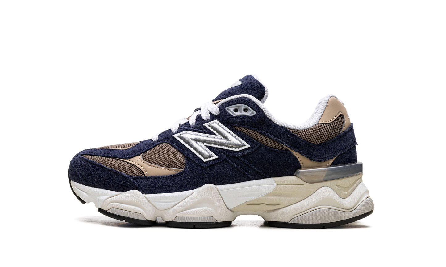 9060 GS "Navy Mushroom" GC9060BF