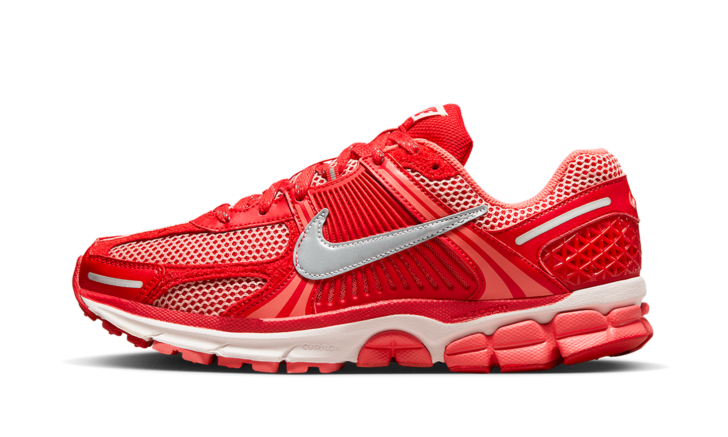 Zoom Vomero 5 PRM "University Red Metallic Silver" FN6833 657