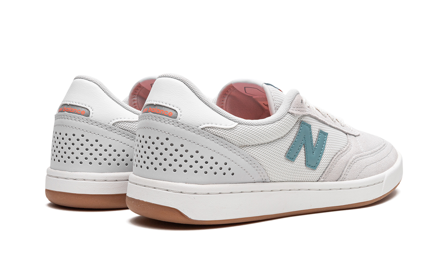 440 "Light Grey/Aqua Sea"