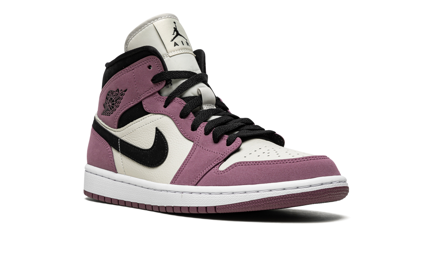 AIR JORDAN 1 MID SE WMNS "Berry Pink" DC7267 500