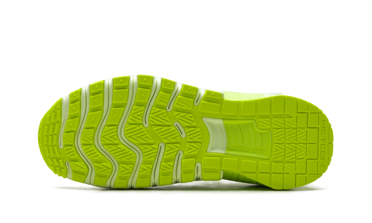 Free Metcon 6 WMNS "Volt Glow" FJ7126 702