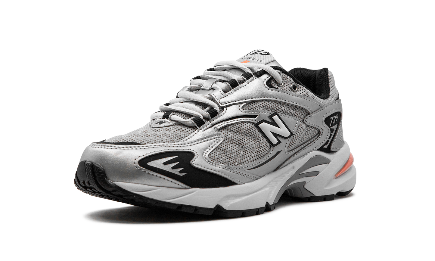 725V1 "METALLIC SILVER" ML725UB