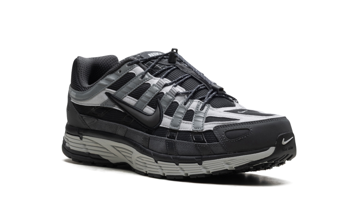 P-6000 "Anthracite Smoke Grey" HQ3818 001