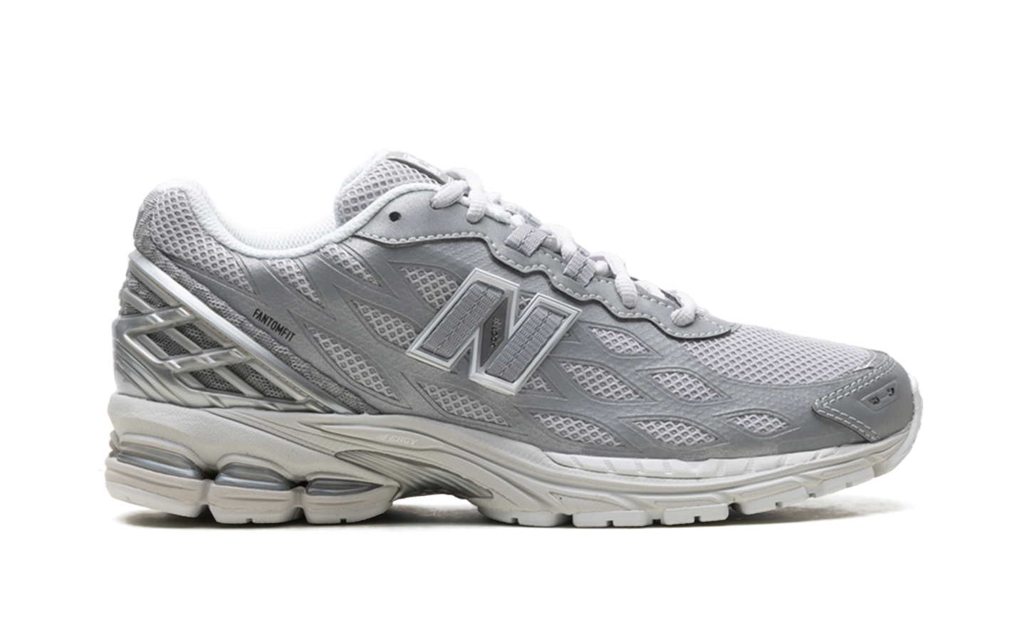 1906W "Silver Metallic" U1906WFE